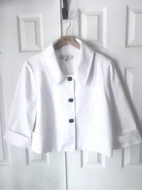 TAHARI Arthur S. Levine White Textured Cropped Button Front Jacket Size 16